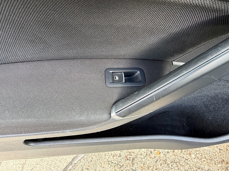 Volkswagen Golf 2.0 TSI BlueMotion Tech GTI Launch Hatchback 3dr Petrol Manual Euro 6 (s/s) (220 ps) - U10004071