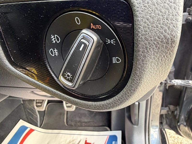 Volkswagen Golf 2.0 TSI BlueMotion Tech GTI Launch Hatchback 3dr Petrol Manual Euro 6 (s/s) (220 ps) - U10004071