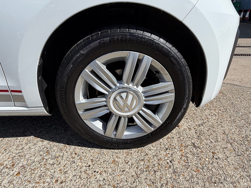 Volkswagen up! 1.0 up! beats Hatchback 3dr Petrol Manual Euro 6 (60 ps) - U10004072