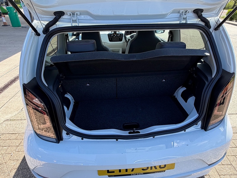 Volkswagen up! 1.0 up! beats Hatchback 3dr Petrol Manual Euro 6 (60 ps) - U10004072