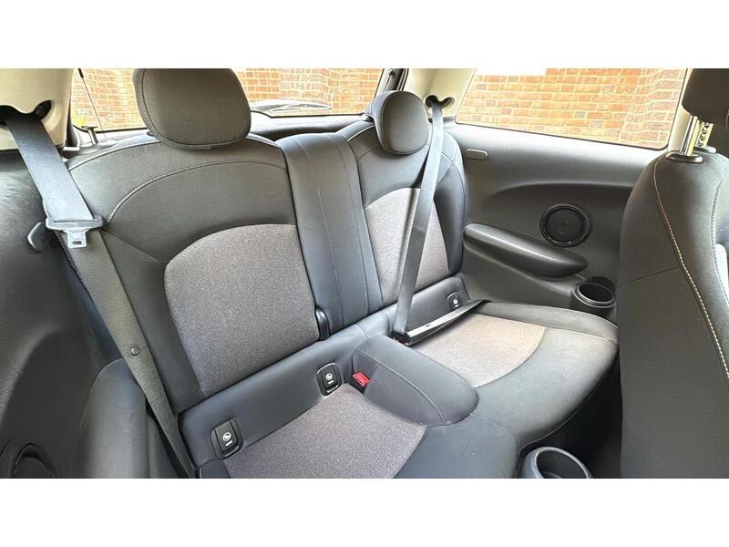 MINI Hatch 1.2 One Hatchback 3dr Petrol Manual Euro 6 (s/s) (102 ps) - U10004074