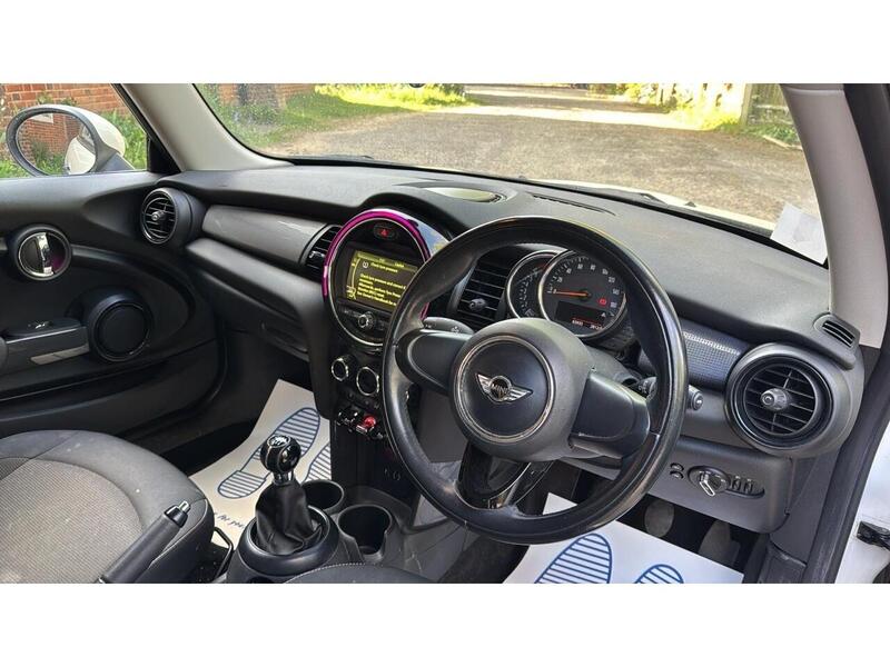 MINI Hatch 1.2 One Hatchback 3dr Petrol Manual Euro 6 (s/s) (102 ps) - U10004074