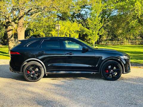 Jaguar F-PACE 5.0 V8 SVR Quickshift AWD Euro 6 (s/s) 5dr - U10004076
