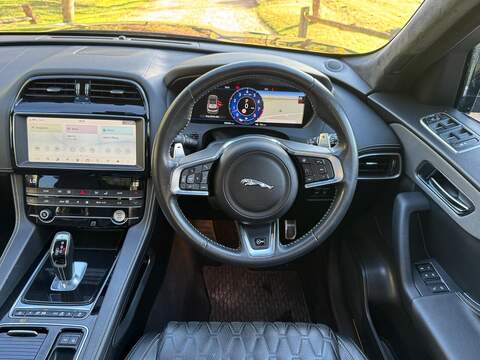 Jaguar F-PACE 5.0 V8 SVR Quickshift AWD Euro 6 (s/s) 5dr - U10004076