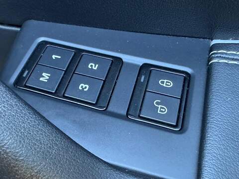 Jaguar F-PACE 5.0 V8 SVR Quickshift AWD Euro 6 (s/s) 5dr - U10004076