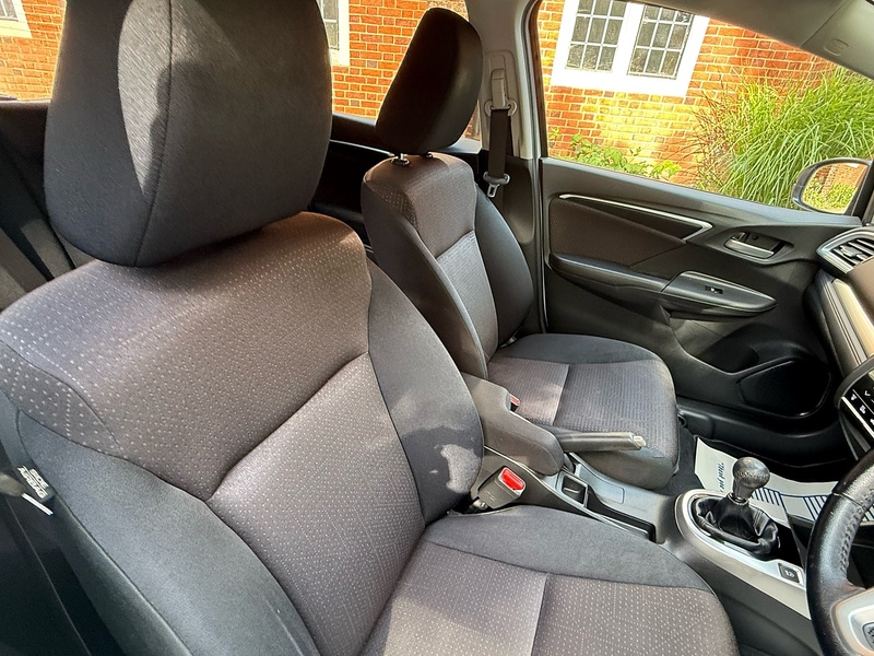Honda Jazz 1.3 i-VTEC EX Navi Hatchback 5dr Petrol Manual Euro 6 (s/s) (102 ps) - U10004077
