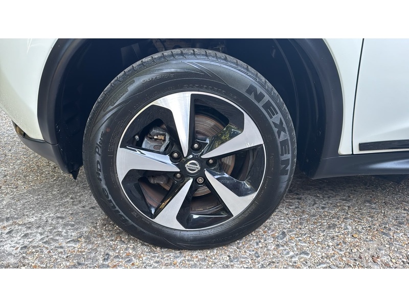 Nissan Juke 1.6 Bose Personal Edition SUV 5dr Petrol Manual Euro 6 (112 ps) - U10004080