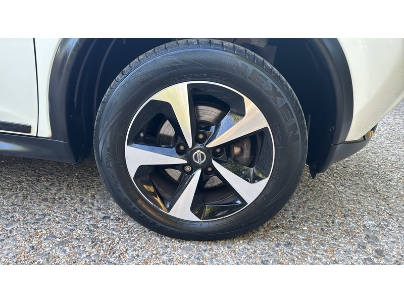 Nissan Juke 1.6 Bose Personal Edition SUV 5dr Petrol Manual Euro 6 (112 ps) - U10004080