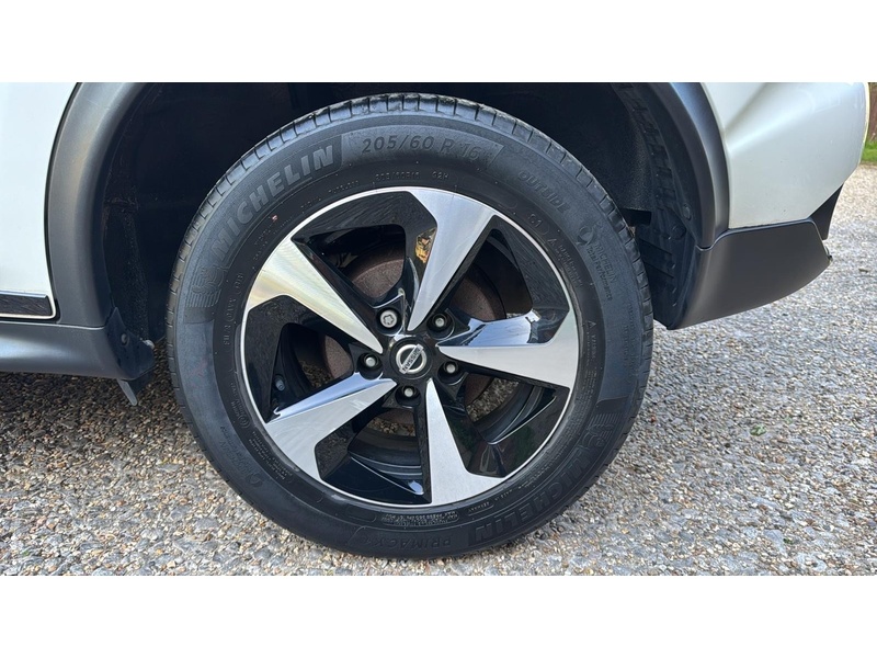 Nissan Juke 1.6 Bose Personal Edition SUV 5dr Petrol Manual Euro 6 (112 ps) - U10004080
