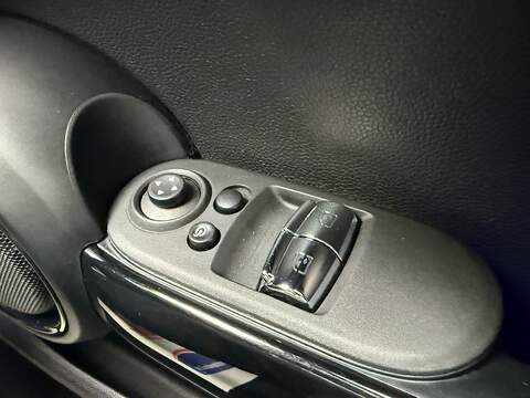 MINI Hatch 2.0 John Cooper Works Hatchback 3dr Petrol Steptronic Euro 6 (s/s) (231 ps) - U10004088