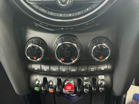 MINI Hatch 2.0 John Cooper Works Hatchback 3dr Petrol Steptronic Euro 6 (s/s) (231 ps) - U10004088