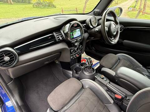 MINI Hatch 2.0 John Cooper Works Hatchback 3dr Petrol Steptronic Euro 6 (s/s) (231 ps) - U10004088