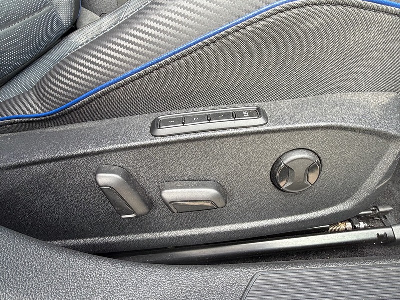 Volkswagen Golf 2.0 TSI R 20 Years Hatchback 5dr Petrol DSG 4Motion Euro 6 (s/s) (333 ps) - U10004090