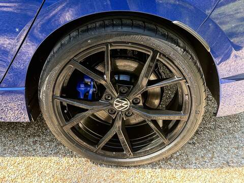 Volkswagen Golf 2.0 TSI R 20 Years Hatchback 5dr Petrol DSG 4Motion Euro 6 (s/s) (333 ps) - U10004090