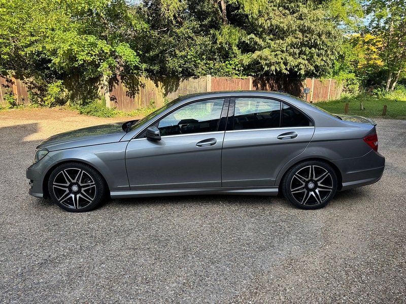 Mercedes-Benz C Class 1.6 C180 AMG Sport Plus Saloon 4dr Petrol G-Tronic+ Euro 6 (s/s) (156 ps) - U10004095