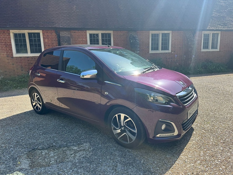 Peugeot 108 1.2 VTi PureTech Allure Top! 5dr Petrol Manual Euro 5 (82 ps) - U10004096