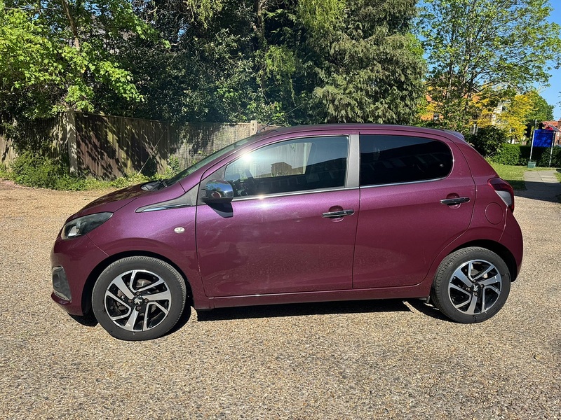 Peugeot 108 1.2 VTi PureTech Allure Top! 5dr Petrol Manual Euro 5 (82 ps) - U10004096