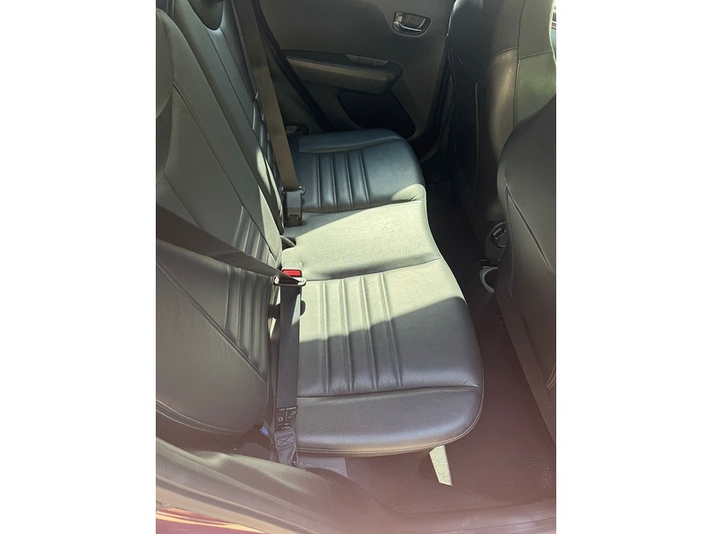 Peugeot 108 1.2 VTi PureTech Allure Top! 5dr Petrol Manual Euro 5 (82 ps) - U10004096