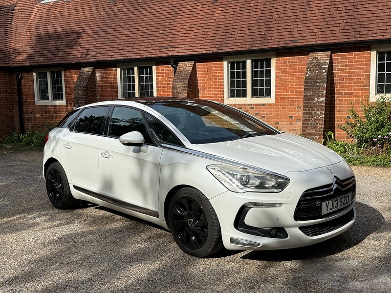 Citroen DS5 2.0 HDi DSport Hatchback 5dr Diesel Auto Euro 5 (160 ps) - U10004104