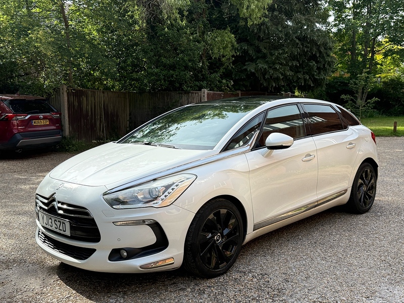 Citroen DS5 2.0 HDi DSport Hatchback 5dr Diesel Auto Euro 5 (160 ps) - U10004104