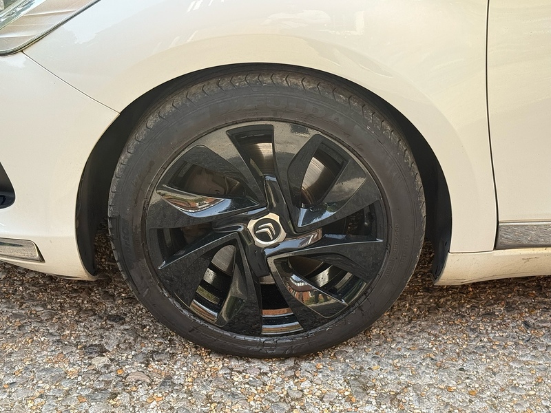 Citroen DS5 2.0 HDi DSport Hatchback 5dr Diesel Auto Euro 5 (160 ps) - U10004104