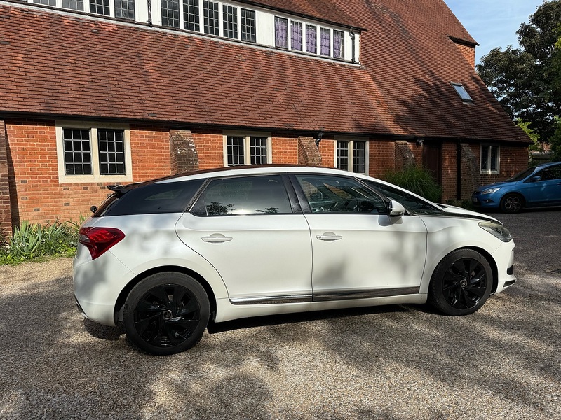 Citroen DS5 2.0 HDi DSport Hatchback 5dr Diesel Auto Euro 5 (160 ps) - U10004104