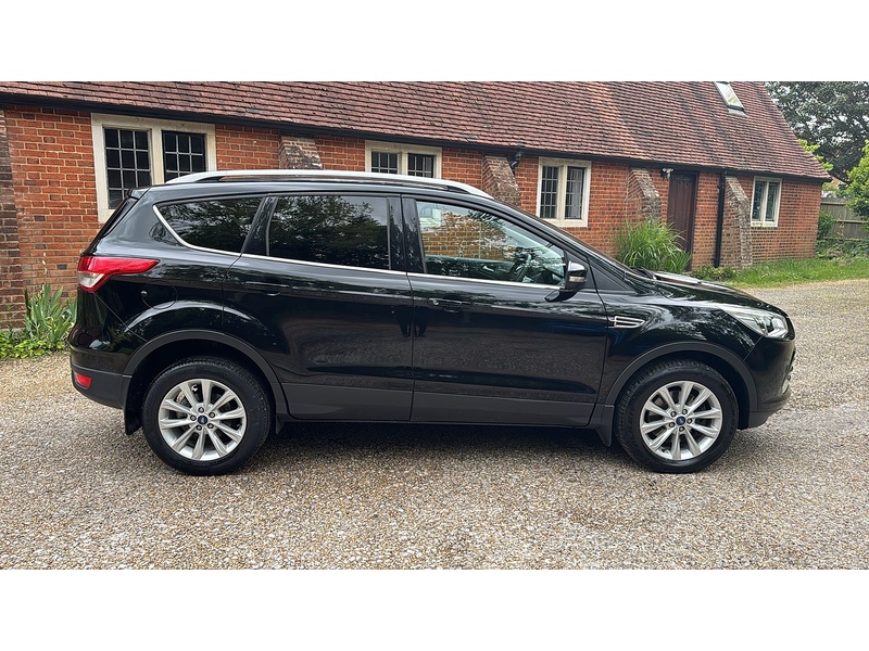 Ford Kuga 2.0 TDCi Titanium SUV 5dr Diesel Manual AWD Euro 6 (s/s) (180 ps) - U10004114