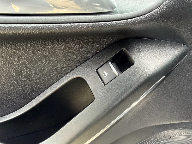 Ford Fiesta 1.5T EcoBoost ST-3 Hatchback 5dr Petrol Manual Euro 6 (s/s) (200 ps) - U10004120