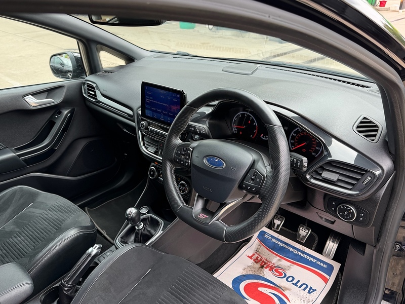 Ford Fiesta 1.5T EcoBoost ST-3 Hatchback 5dr Petrol Manual Euro 6 (s/s) (200 ps) - U10004120