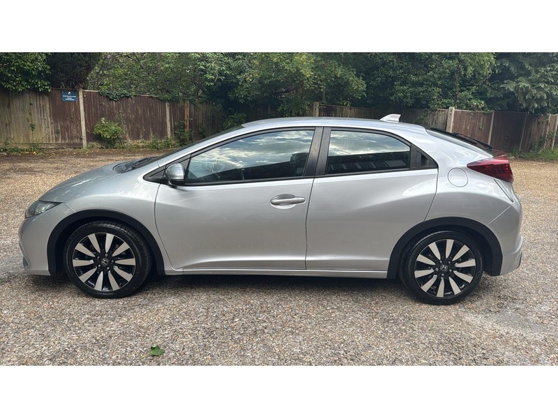 Honda Civic 1.8 i-VTEC SE Plus Hatchback 5dr Petrol Auto Euro 5 (142 ps) - U10004124