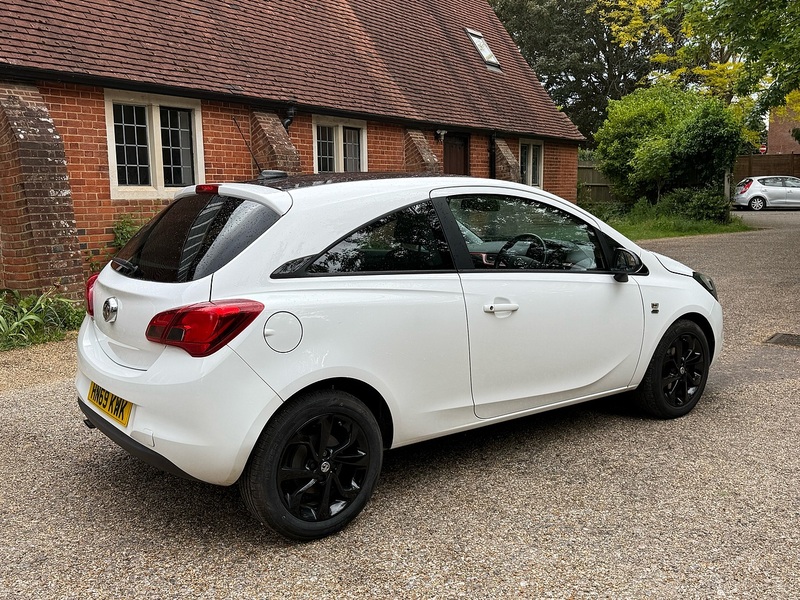 Vauxhall Corsa 1.4i Griffin Hatchback 3dr Petrol Manual Euro 6 (s/s) (90 ps) - U10004131