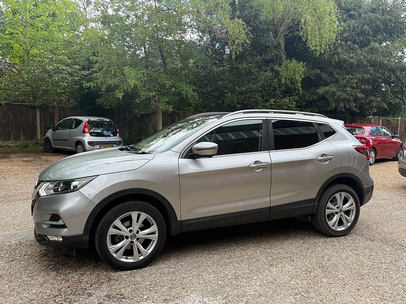 Nissan Qashqai 1.5 dCi N-Connecta SUV 5dr Diesel Manual Euro 6 (s/s) (110 ps) - U10004132