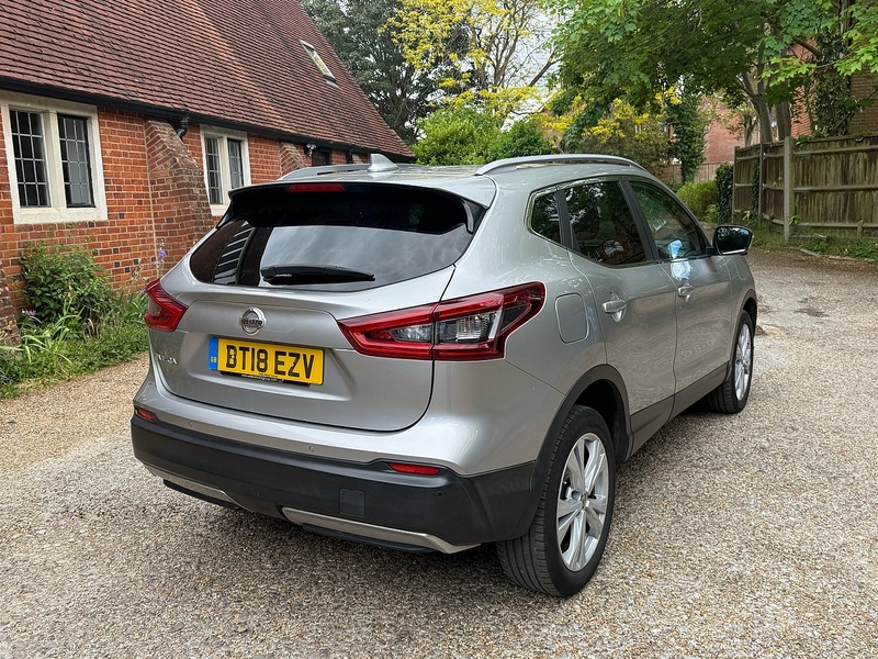 Nissan Qashqai 1.5 dCi N-Connecta SUV 5dr Diesel Manual Euro 6 (s/s) (110 ps) - U10004132