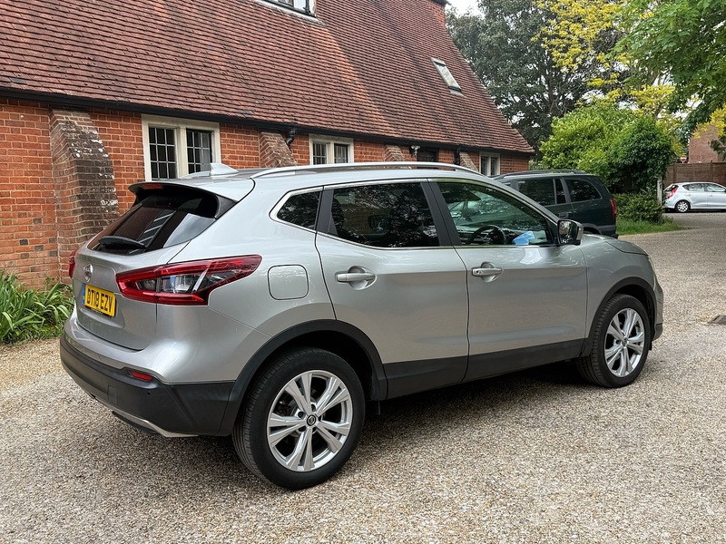 Nissan Qashqai 1.5 dCi N-Connecta SUV 5dr Diesel Manual Euro 6 (s/s) (110 ps) - U10004132