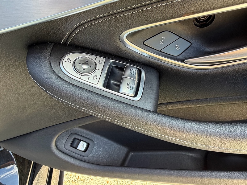 Mercedes-Benz C Class 2.1 C220d AMG Line Coupe 2dr Diesel G-Tronic+ Euro 6 (s/s) (170 ps) - U10004139