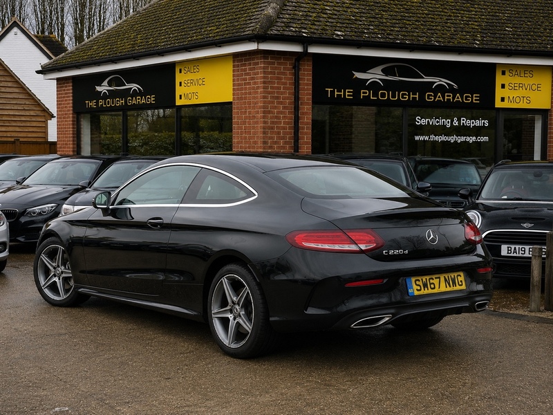 Mercedes-Benz C Class 2.1 C220d AMG Line Coupe 2dr Diesel G-Tronic+ Euro 6 (s/s) (170 ps) - U10004139