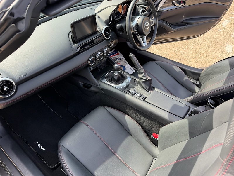 Mazda MX-5 RF 1.5 SKYACTIV-G Sport Nav+ Convertible 2dr Petrol Manual Euro 6 (132 ps) - U10004146