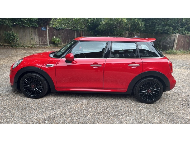 MINI Hatch 1.5 Cooper Hatchback 5dr Petrol Manual Euro 6 (s/s) (136 ps) - U10004147