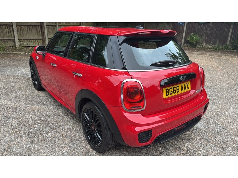 MINI Hatch 1.5 Cooper Hatchback 5dr Petrol Manual Euro 6 (s/s) (136 ps) - U10004147