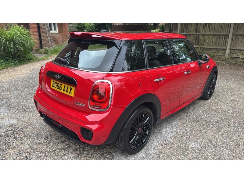 MINI Hatch 1.5 Cooper Hatchback 5dr Petrol Manual Euro 6 (s/s) (136 ps) - U10004147