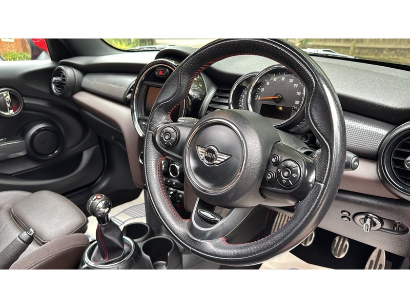 MINI Hatch 1.5 Cooper Hatchback 5dr Petrol Manual Euro 6 (s/s) (136 ps) - U10004147