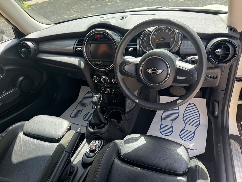 MINI Hatch 1.5 Cooper Hatchback 3dr Petrol Auto Euro 6 (s/s) (136 ps) - U10004153