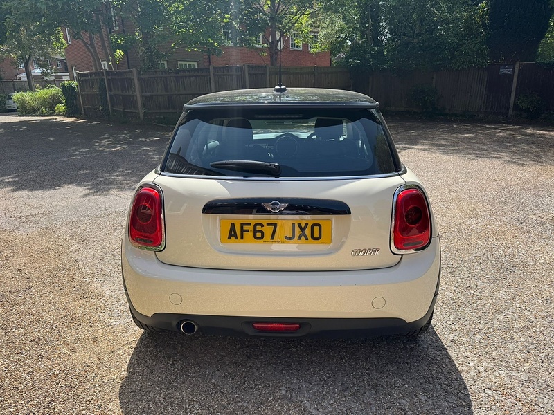 MINI Hatch 1.5 Cooper Hatchback 3dr Petrol Auto Euro 6 (s/s) (136 ps) - U10004153