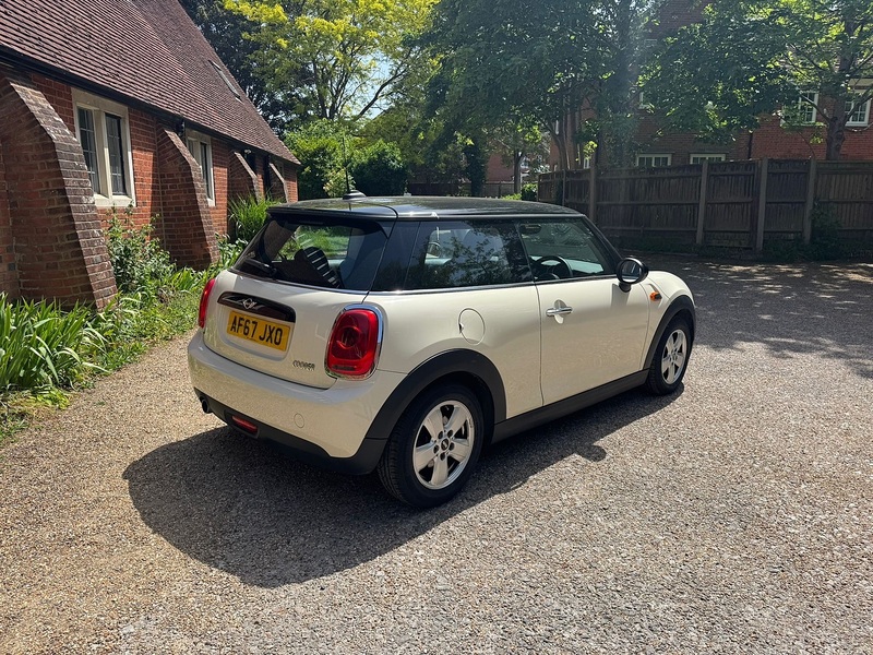 MINI Hatch 1.5 Cooper Hatchback 3dr Petrol Auto Euro 6 (s/s) (136 ps) - U10004153