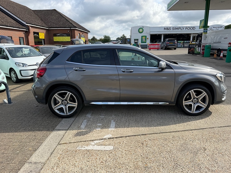 Mercedes-Benz GLA 2.1 GLA220d AMG Line (Premium Plus) SUV 5dr Diesel 7G-DCT 4MATIC Euro 6 (s/s) (177 ps) - U10004167
