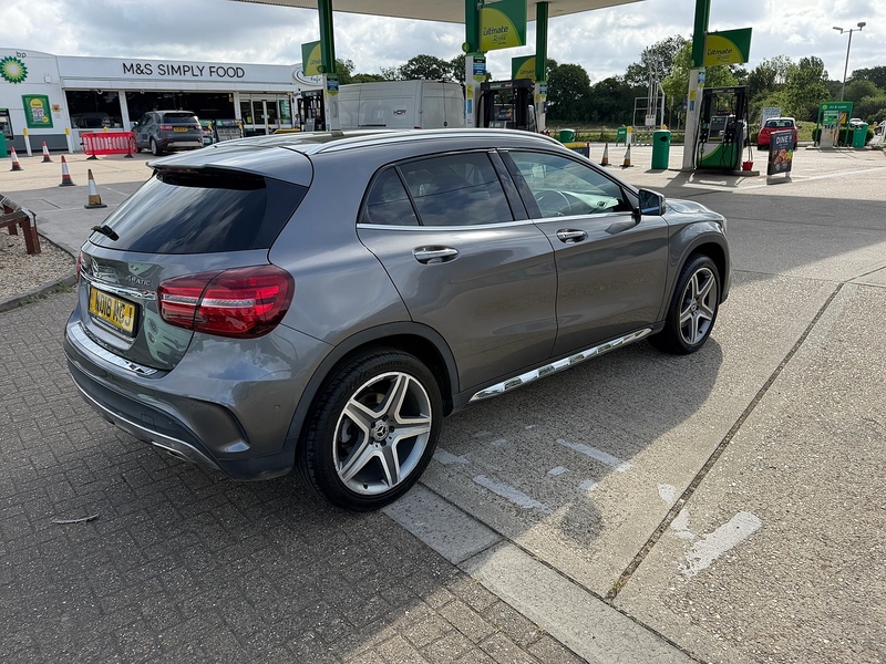 Mercedes-Benz GLA 2.1 GLA220d AMG Line (Premium Plus) SUV 5dr Diesel 7G-DCT 4MATIC Euro 6 (s/s) (177 ps) - U10004167