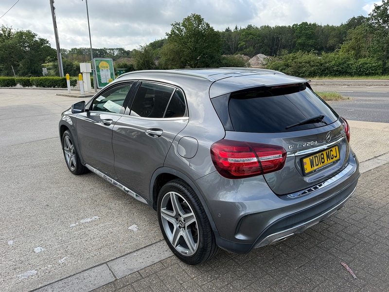 Mercedes-Benz GLA 2.1 GLA220d AMG Line (Premium Plus) SUV 5dr Diesel 7G-DCT 4MATIC Euro 6 (s/s) (177 ps) - U10004167