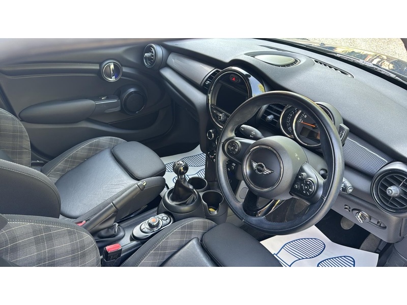 MINI Hatch 1.5 Cooper Hatchback 5dr Petrol Manual Euro 6 (s/s) (136 ps) - U10004172