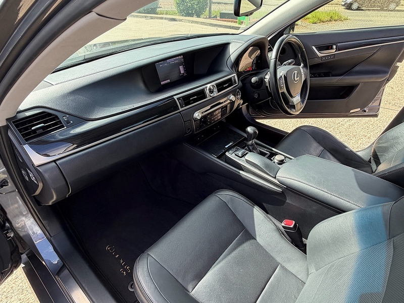 Lexus GS 2.5 250 V6 Luxury Saloon 4dr Petrol Auto Euro 5 (208 ps) - U10004181