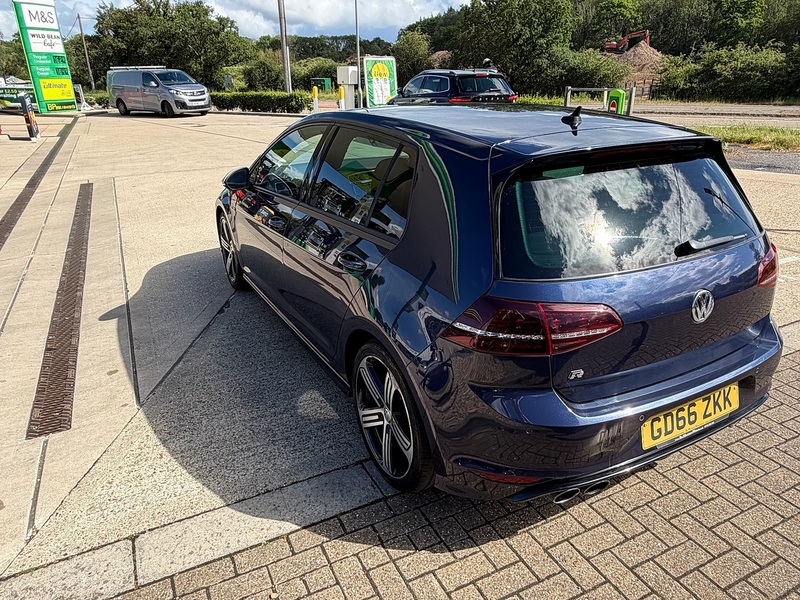 Volkswagen Golf 2.0 TSI BlueMotion Tech R Hatchback 5dr Petrol Manual 4Motion Euro 6 (s/s) (300 ps) - U10004188